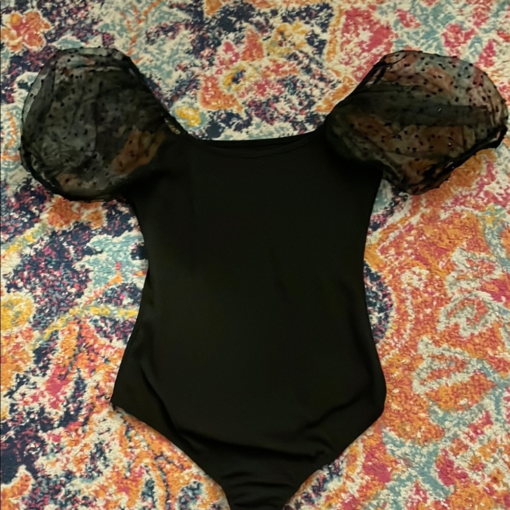 women’s black puff sleeves bodysuit (brand new, never worn)